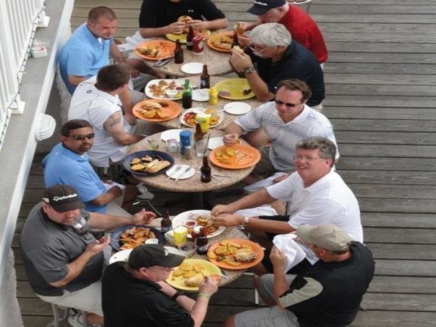 Micky Fins Bar & Grill