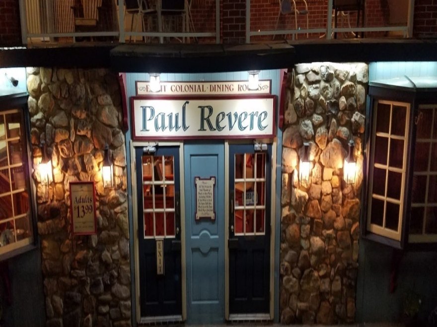 Cabanas Beach Bar & Grille