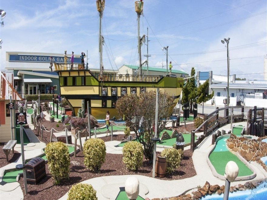 Old Pro Golf - 136th Street