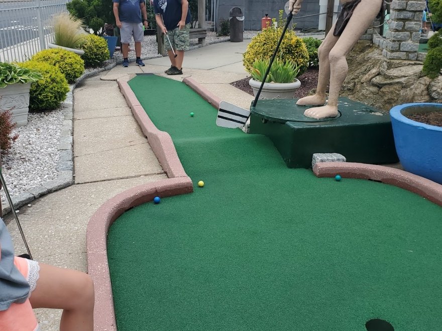 Old Pro Golf - 136th Street