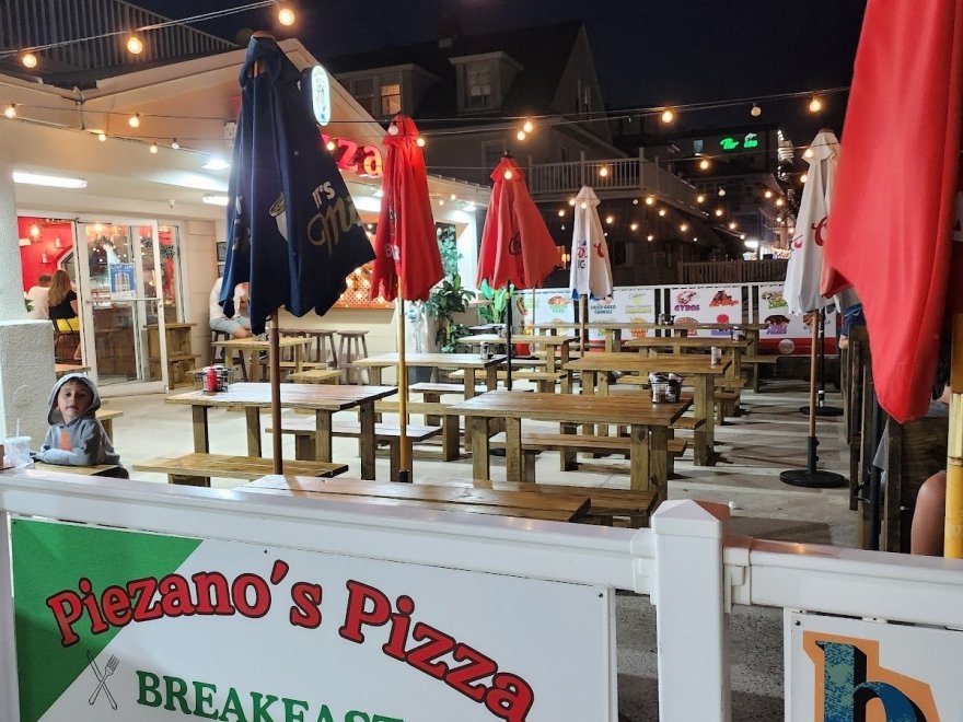 Piezanos Pizza