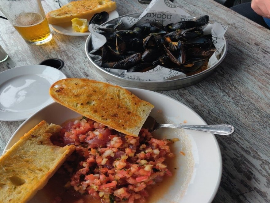 Tailchasers Restaurant & Dock Bar