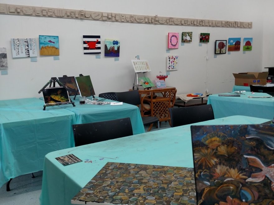 Random Juxtaposition