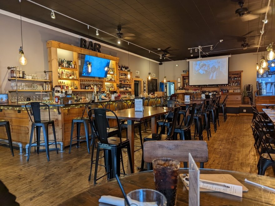 Oaked 110 Whiskey & Wine Bar