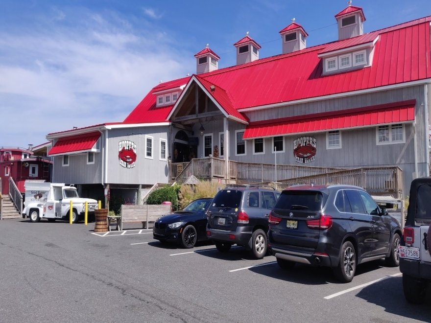 Hooper's Crab House & Sneaky Pete's