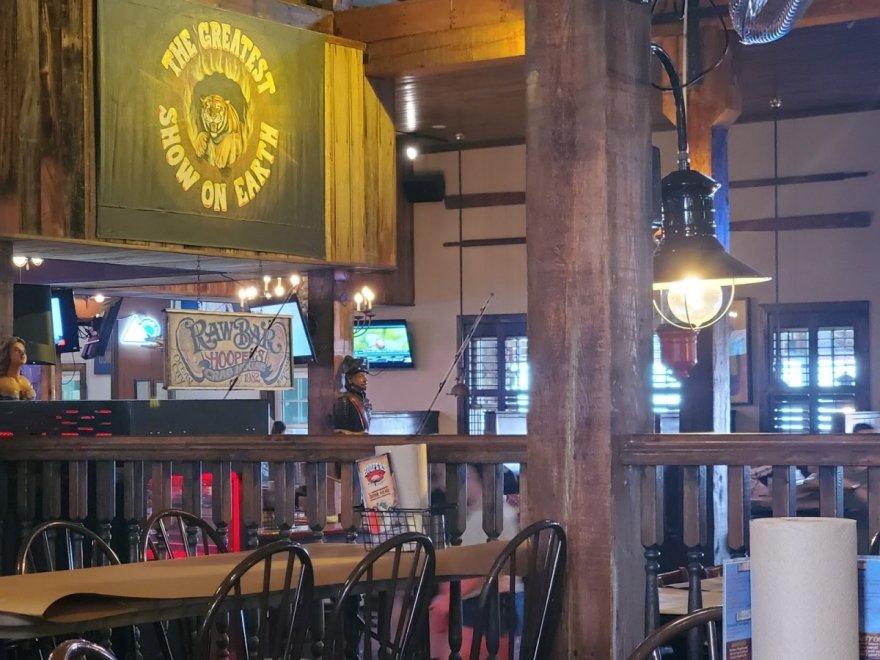 Hooper's Crab House & Sneaky Pete's