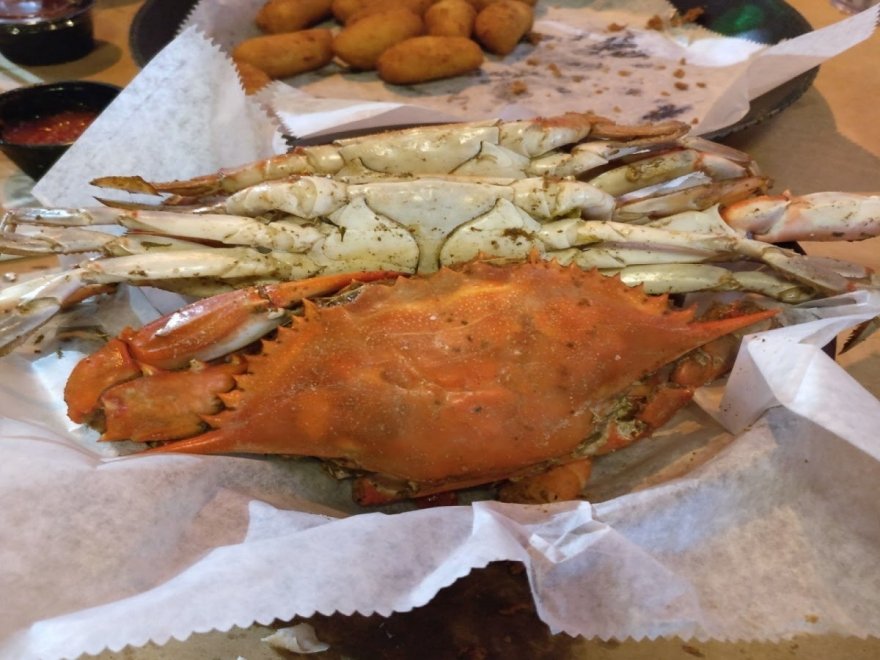 Hooper's Crab House & Sneaky Pete's