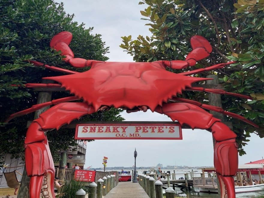 Hooper's Crab House & Sneaky Pete's